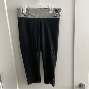 Black cropped leggings